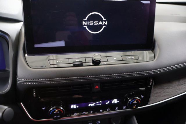 New 2026 Nissan Rogue Platinum image 18