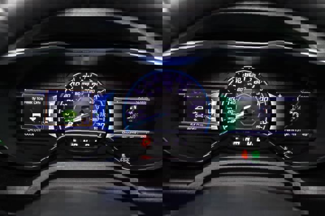 Used 2016 Ford C-MAX SE image 16