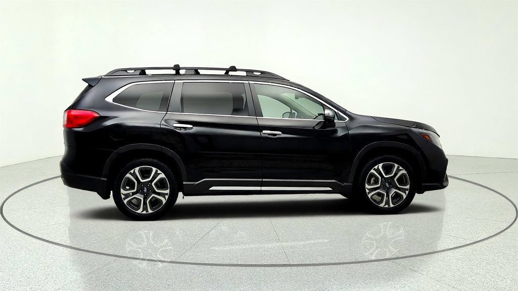 Used 2023 Subaru Ascent Touring AWD/4WD image 4