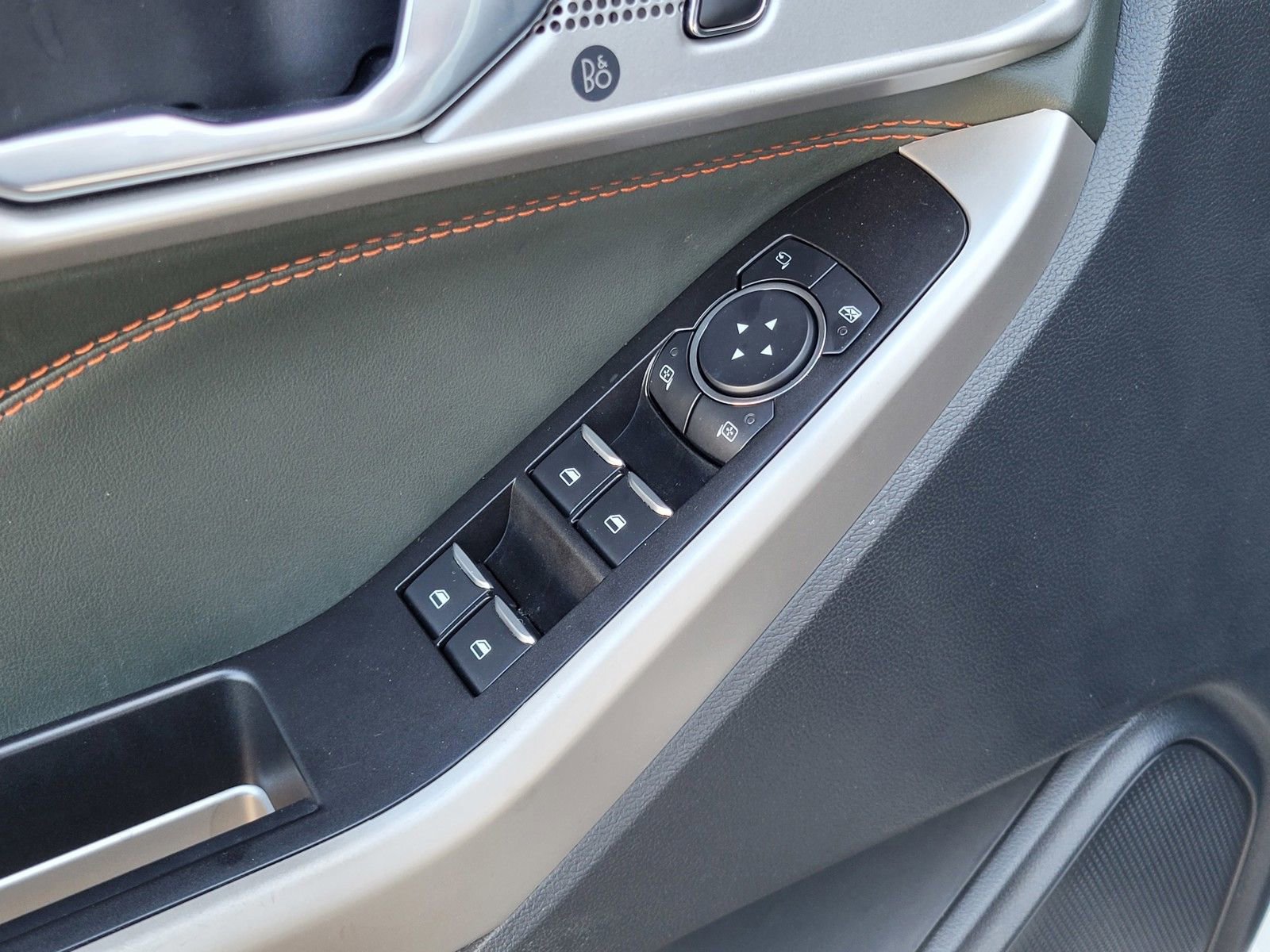 Used 2022 Ford Explorer Timberline w/ Timberline Technology Package image 17