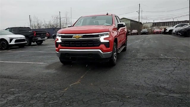 Certified 2024 Chevrolet Silverado 1500 LT image 3