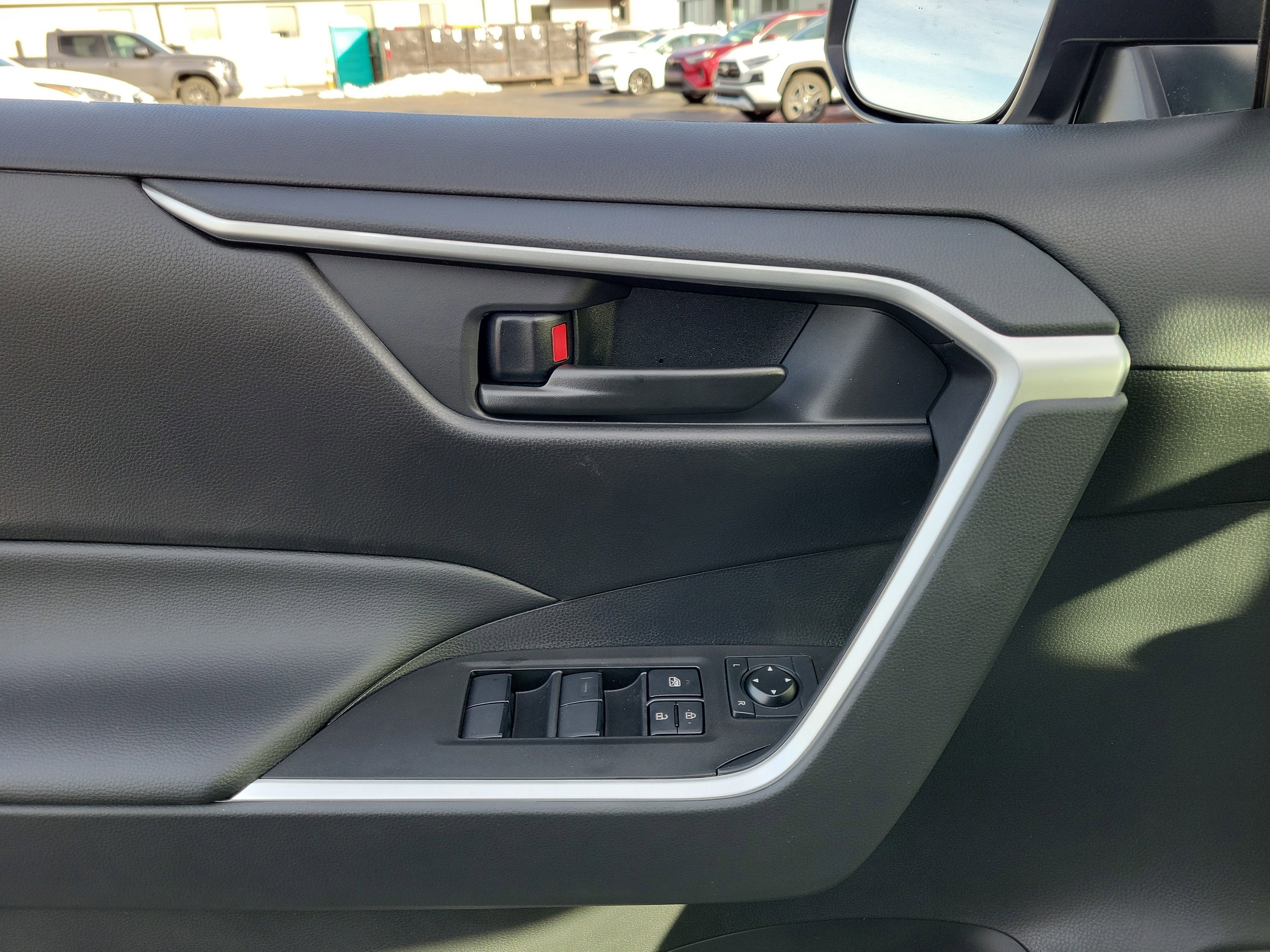 New 2025 Toyota RAV4 LE image 17