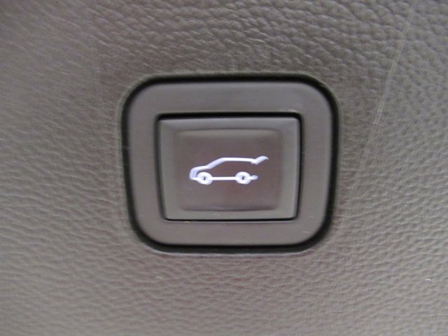 Used 2024 Buick Enclave Premium image 15