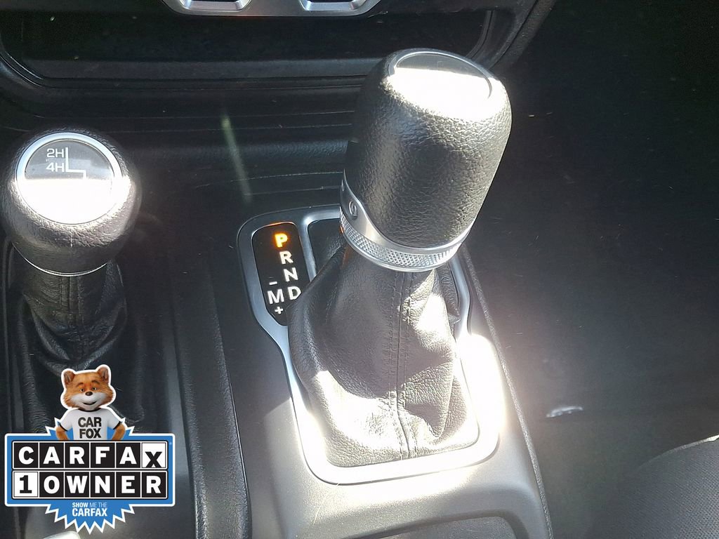 Used 2022 Jeep Gladiator Willys AWD/4WD image 15