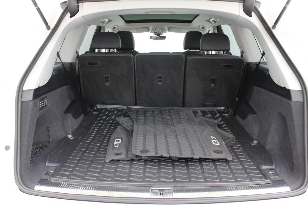 Used 2022 Audi Q7 2.0T Premium AWD/4WD image 32