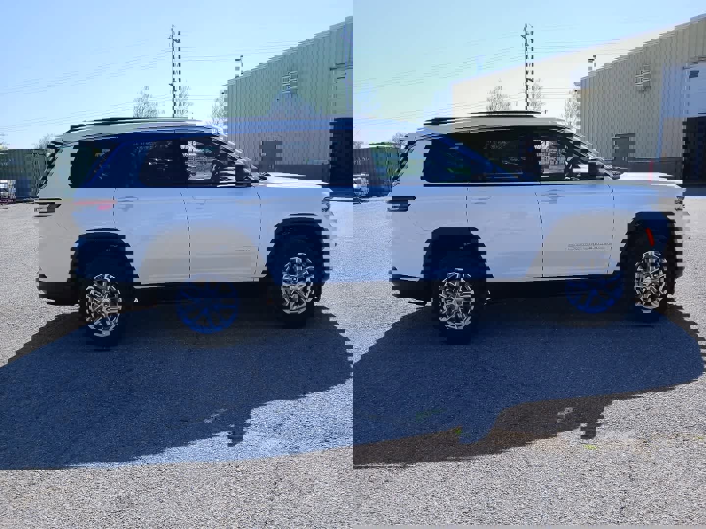 New 2025 Jeep Grand Cherokee L Laredo w/ Luxury Tech Group I image 8