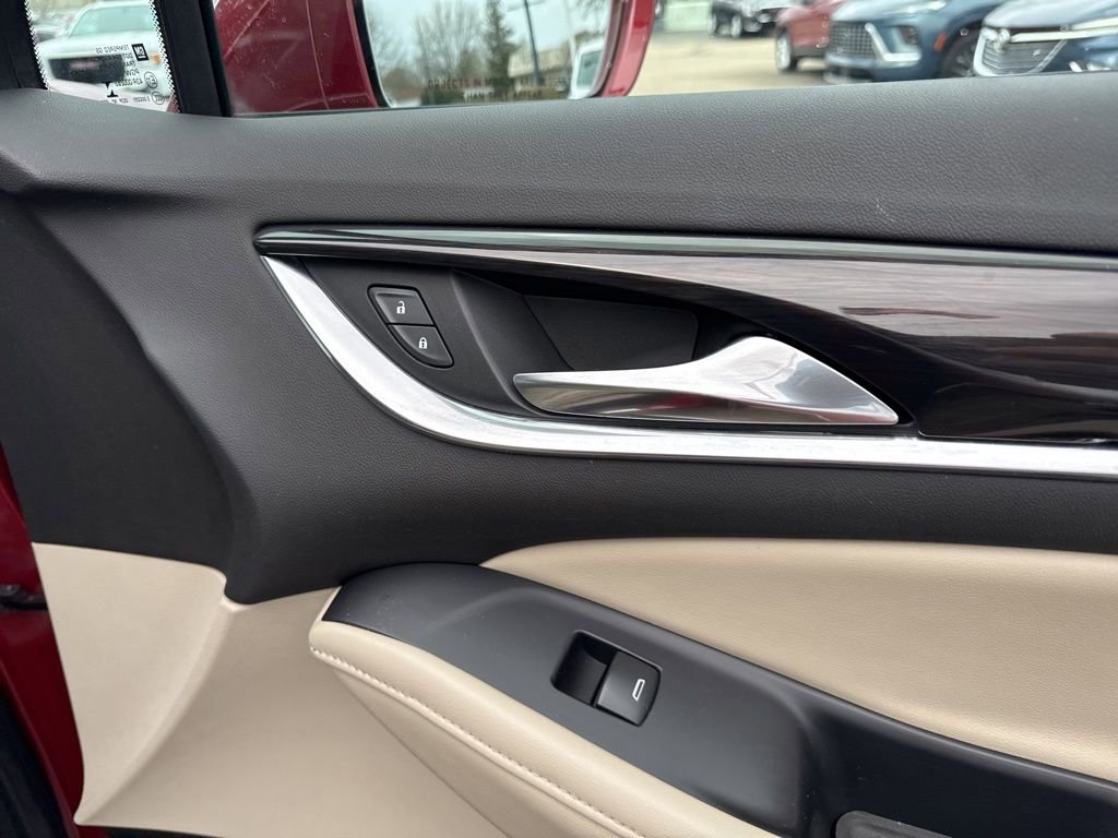 Certified 2018 Buick Enclave Essence FWD image 50