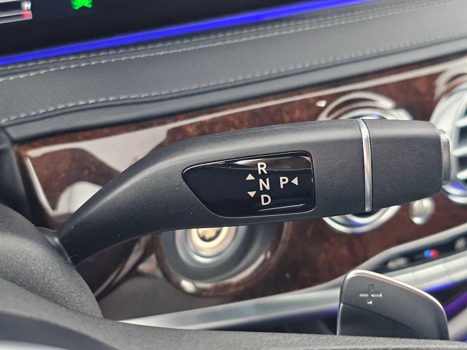 Used 2018 Mercedes-Benz S 560 Sedan image 32