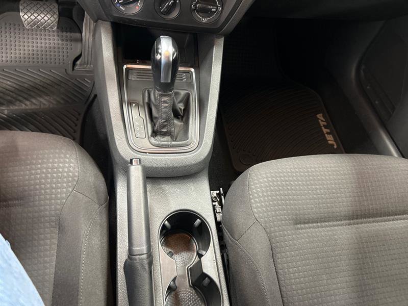 Used 2016 Volkswagen Jetta S image 15