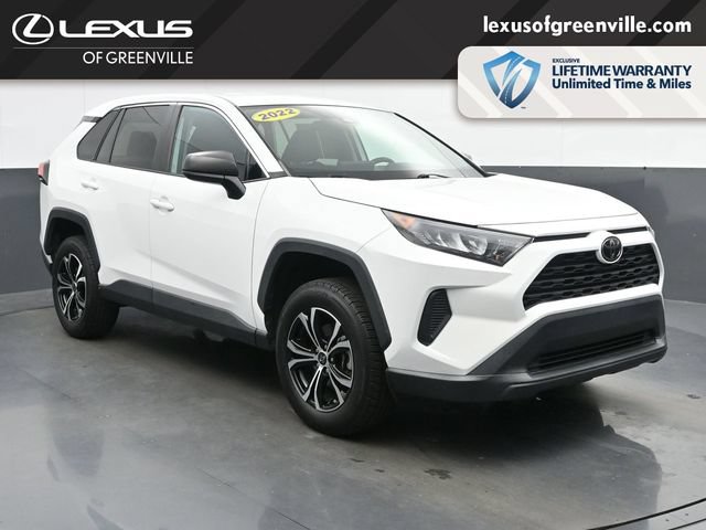 Used 2022 Toyota RAV4 LE FWD image 2