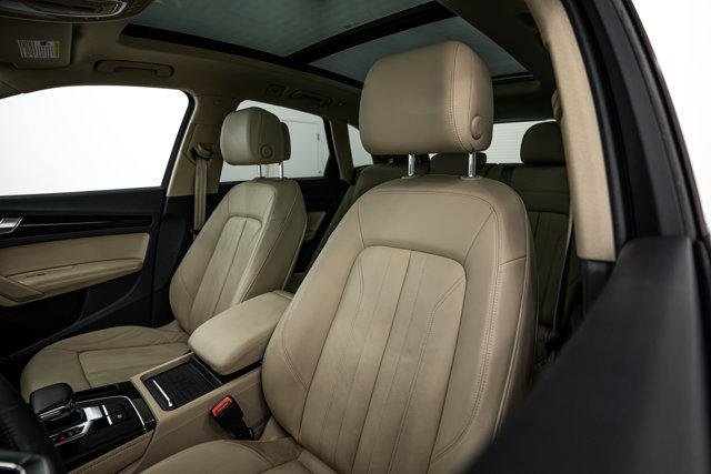Certified 2019 Audi Q5 2.0T Premium Plus w/ Premium Plus Package AWD/4WD image 19