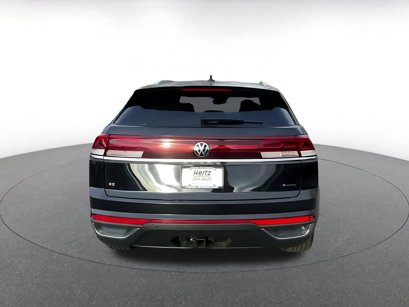 Used 2025 Volkswagen Atlas Cross Sport SE image 7