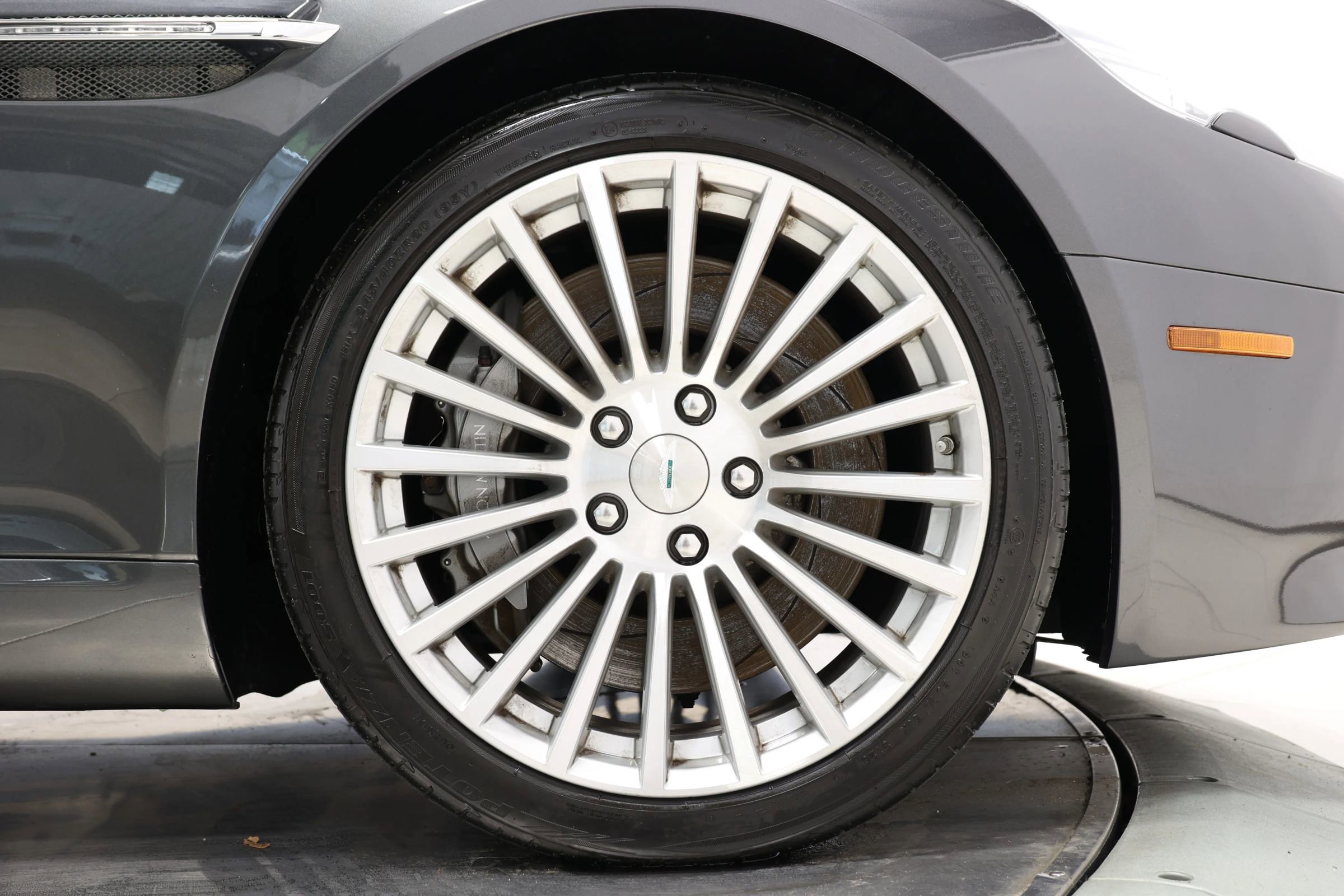 Used 2015 Aston Martin Rapide S image 97