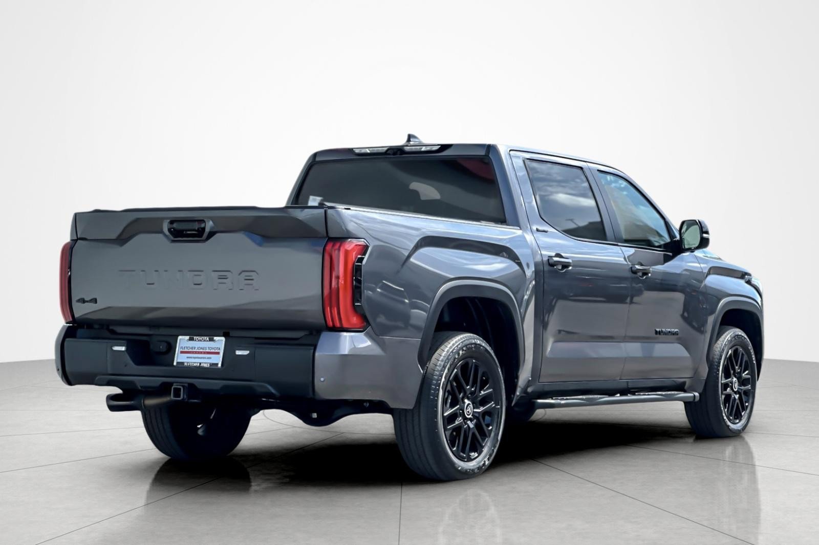 Used 2024 Toyota Tundra Limited image 5