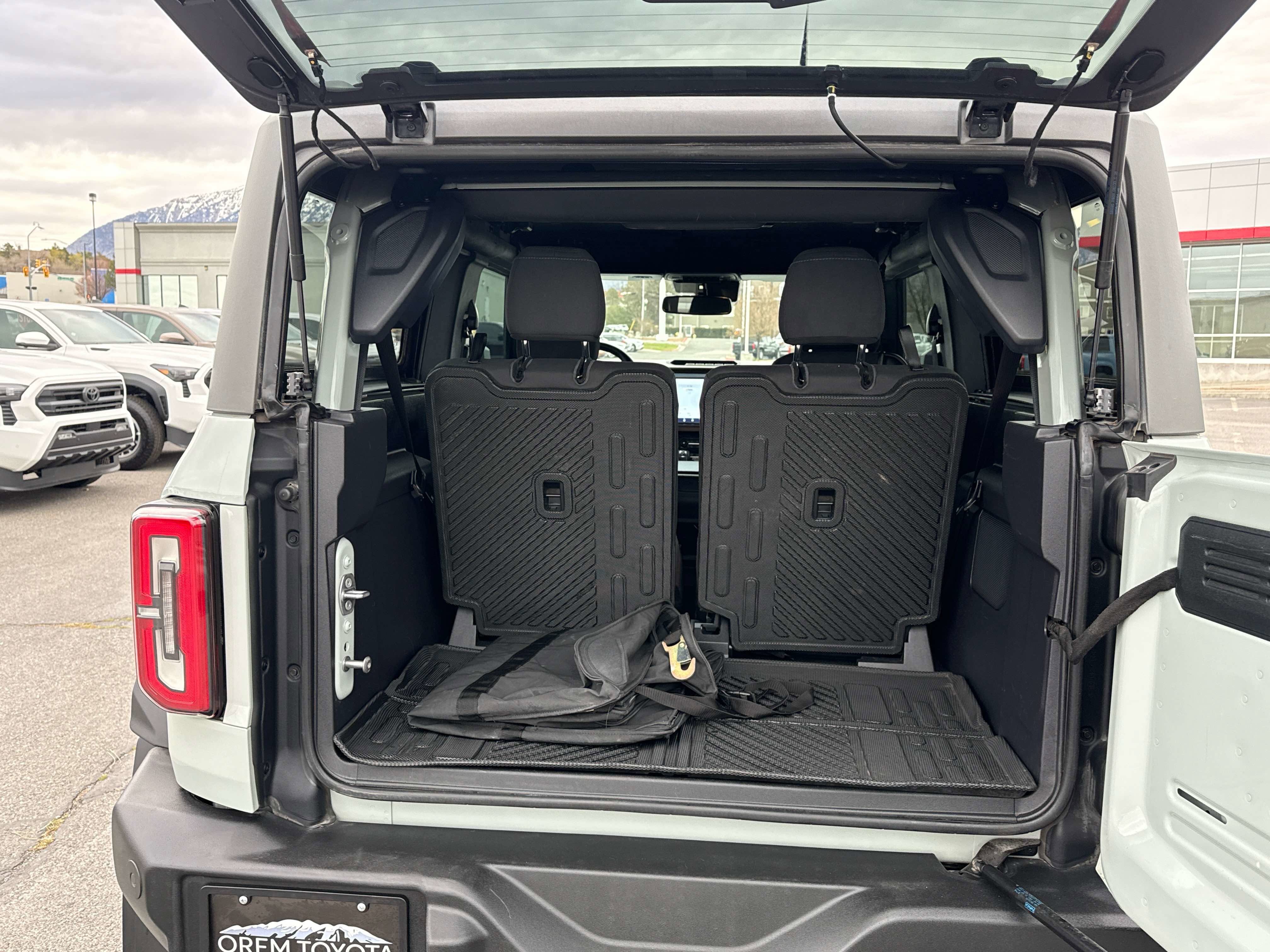 Used 2023 Ford Bronco Outer Banks w/ Sasquatch Package image 15