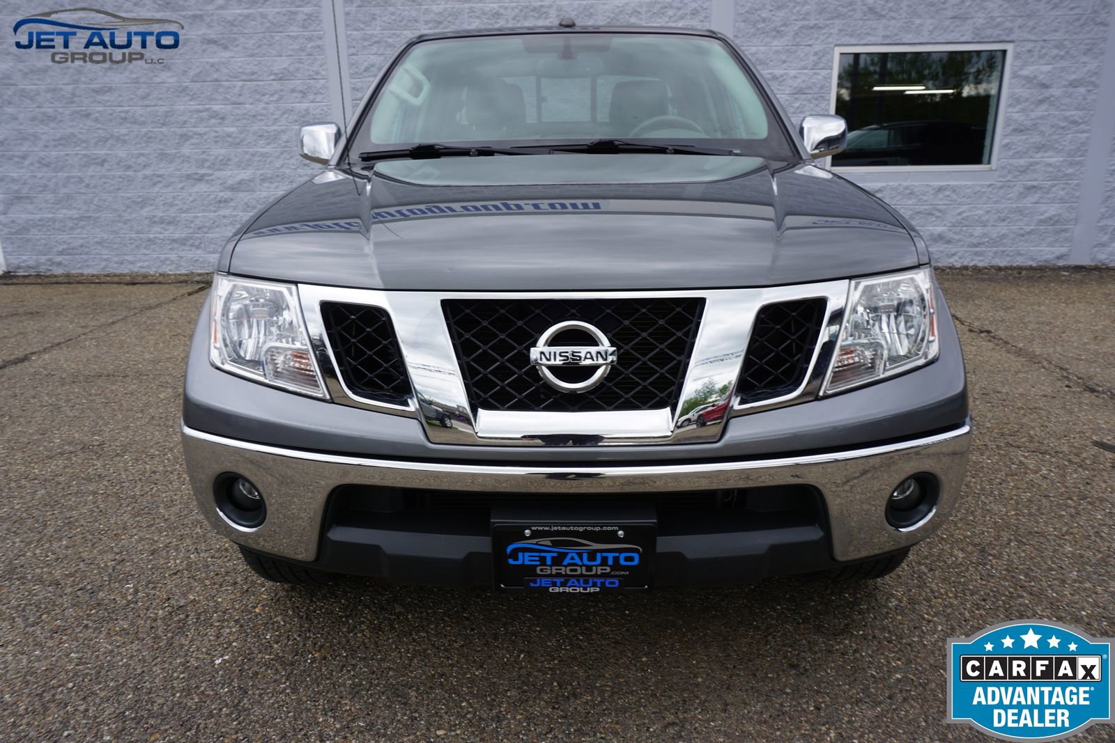 Used 2019 Nissan Frontier SL AWD/4WD image 2