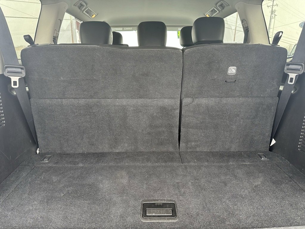 Used 2024 Nissan Armada SV image 7