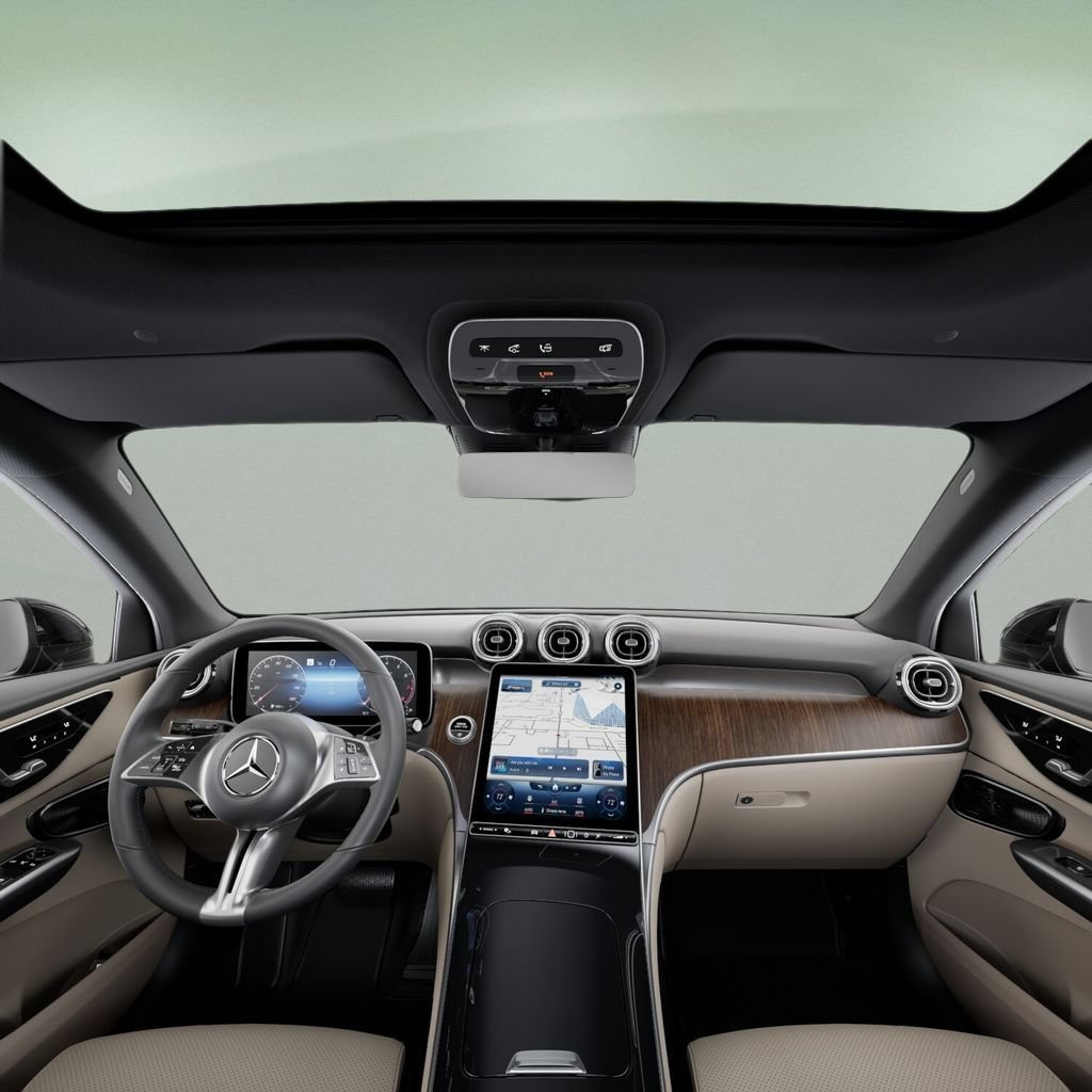 Used 2026 Mercedes-Benz GLC 300 image 42