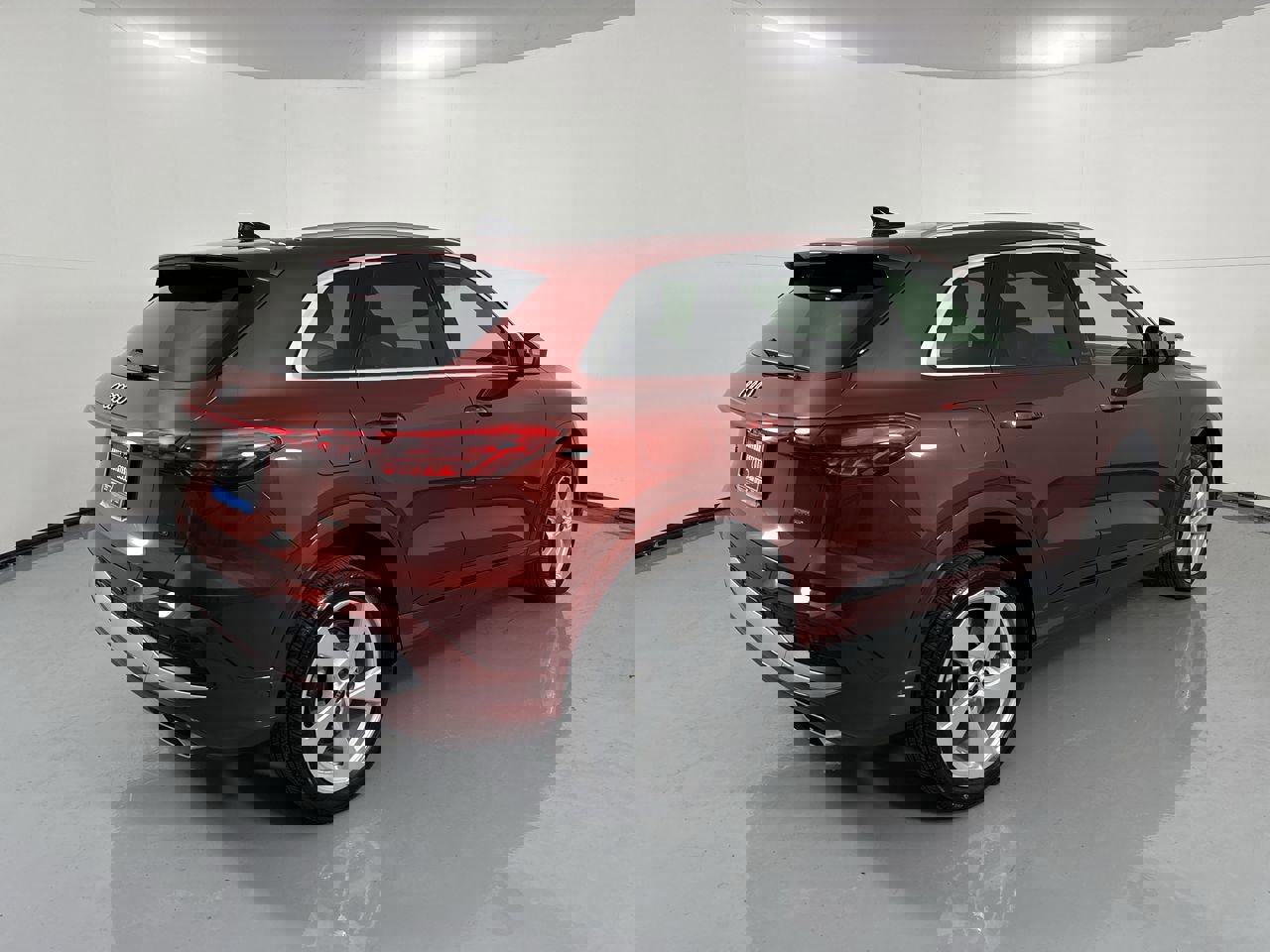 Used 2025 Audi Q5 Premium Plus w/ Premium Plus image 37