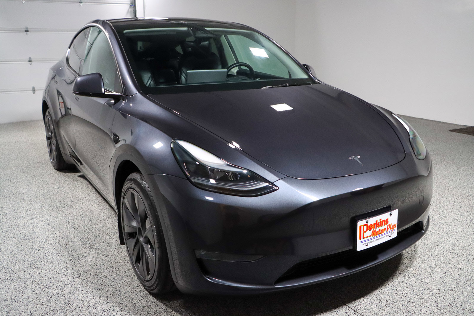 Used 2025 Tesla Model Y Long Range AWD/4WD image 5