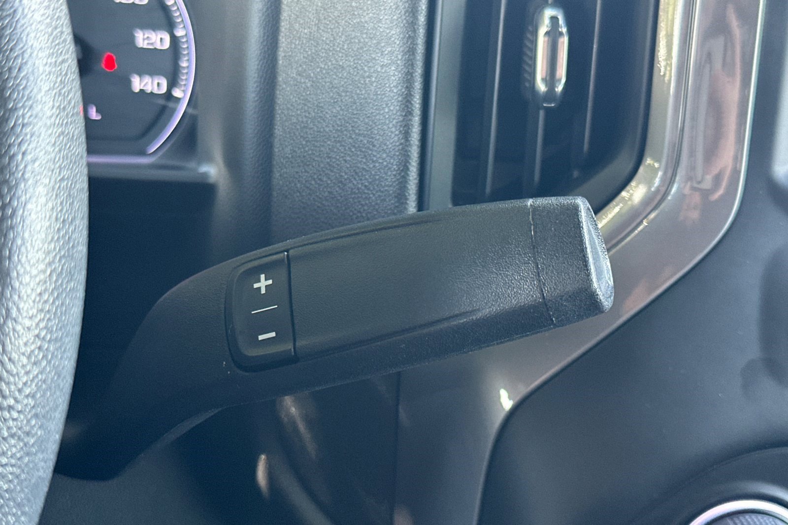 Used 2022 Chevrolet Silverado 1500 Custom Trail Boss w/ LPO, Dark Essentials Package image 25