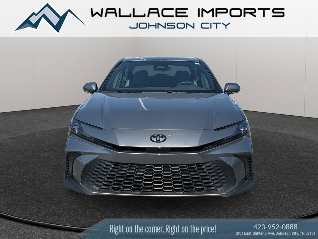 Used 2025 Toyota Camry SE w/ Convenience Package FWD image 9