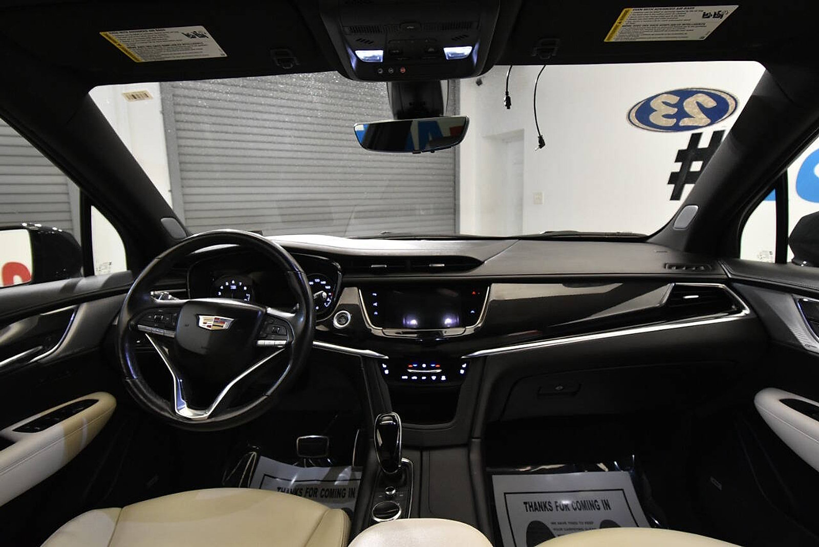 Used 2023 Cadillac XT6 Sport w/ Technology Package AWD/4WD image 21