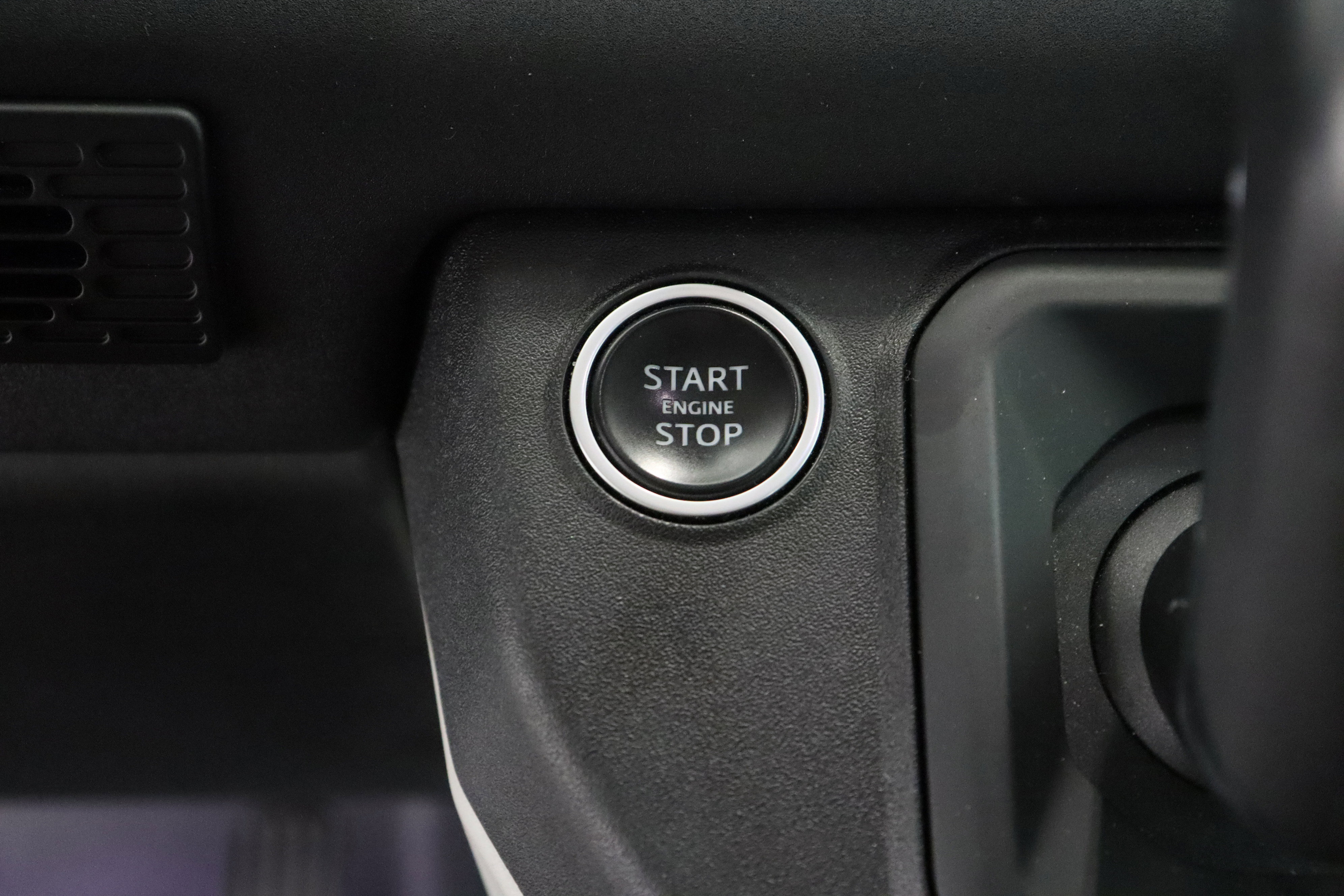 Used 2021 Land Rover Defender 110 SE AWD/4WD image 18
