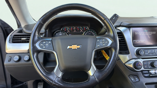 Used 2020 Chevrolet Suburban LT AWD/4WD image 17