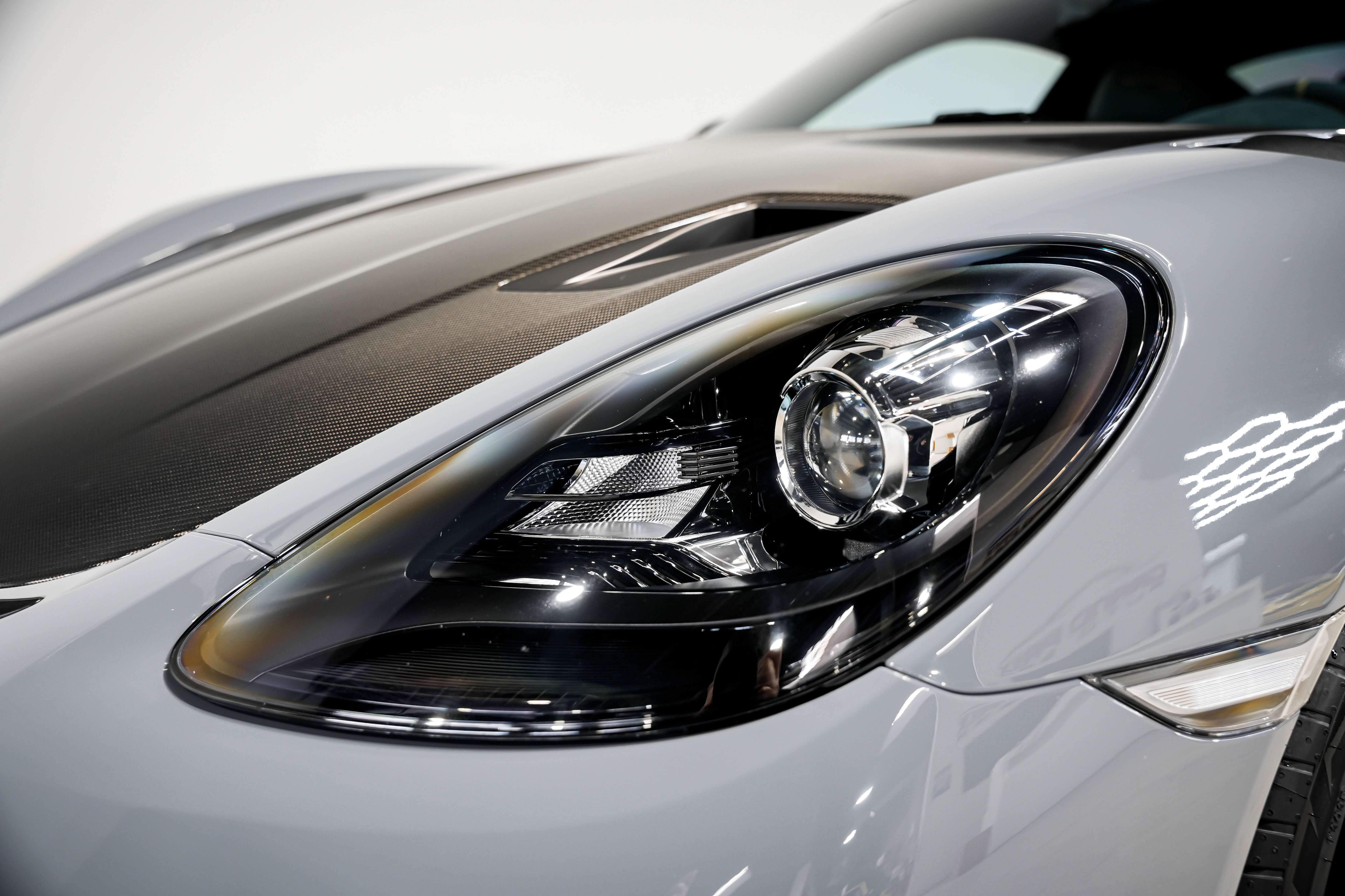 Used 2023 Porsche 718 Cayman GT4 RS RWD image 28