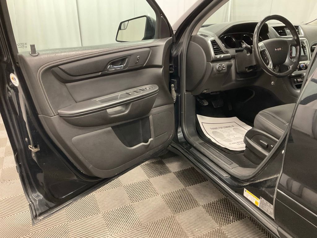 Used 2014 GMC Acadia SLE image 4