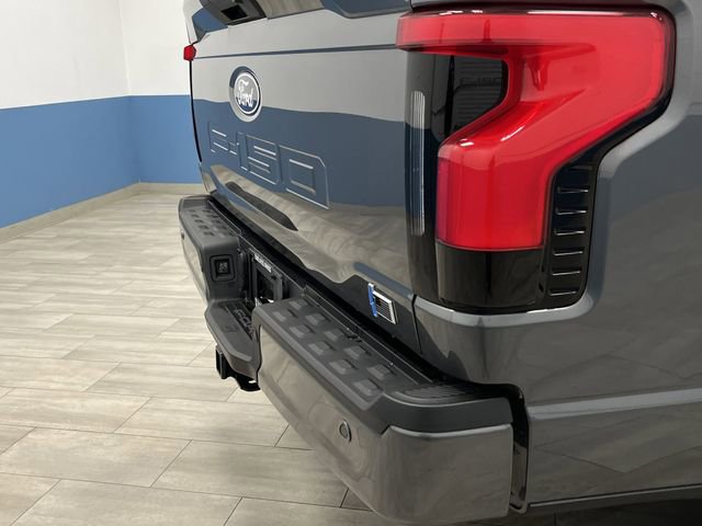Used 2025 Ford F150 Lightning XLT image 34