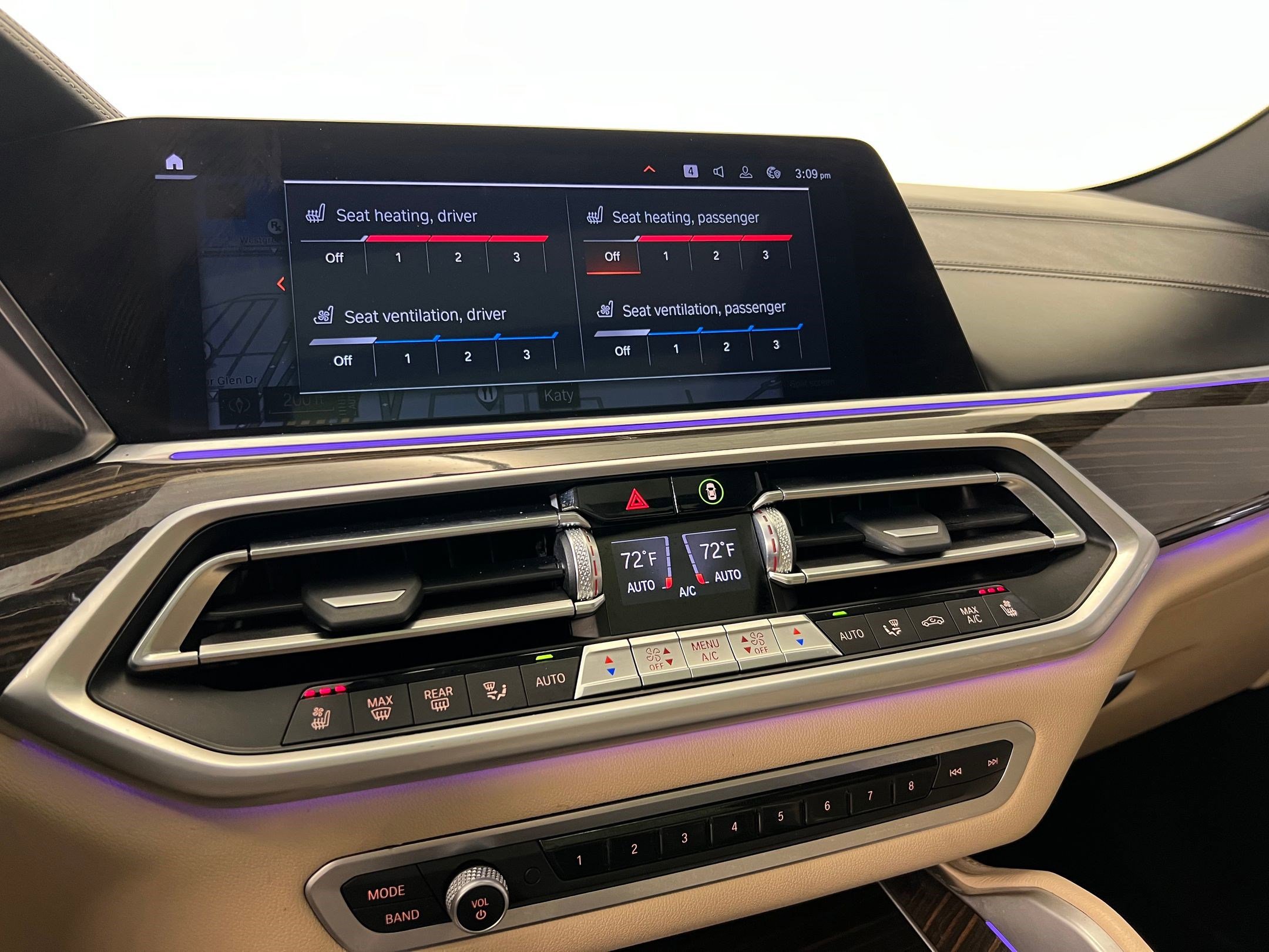 Used 2022 BMW X6 M50i w/ Executive Package image 28