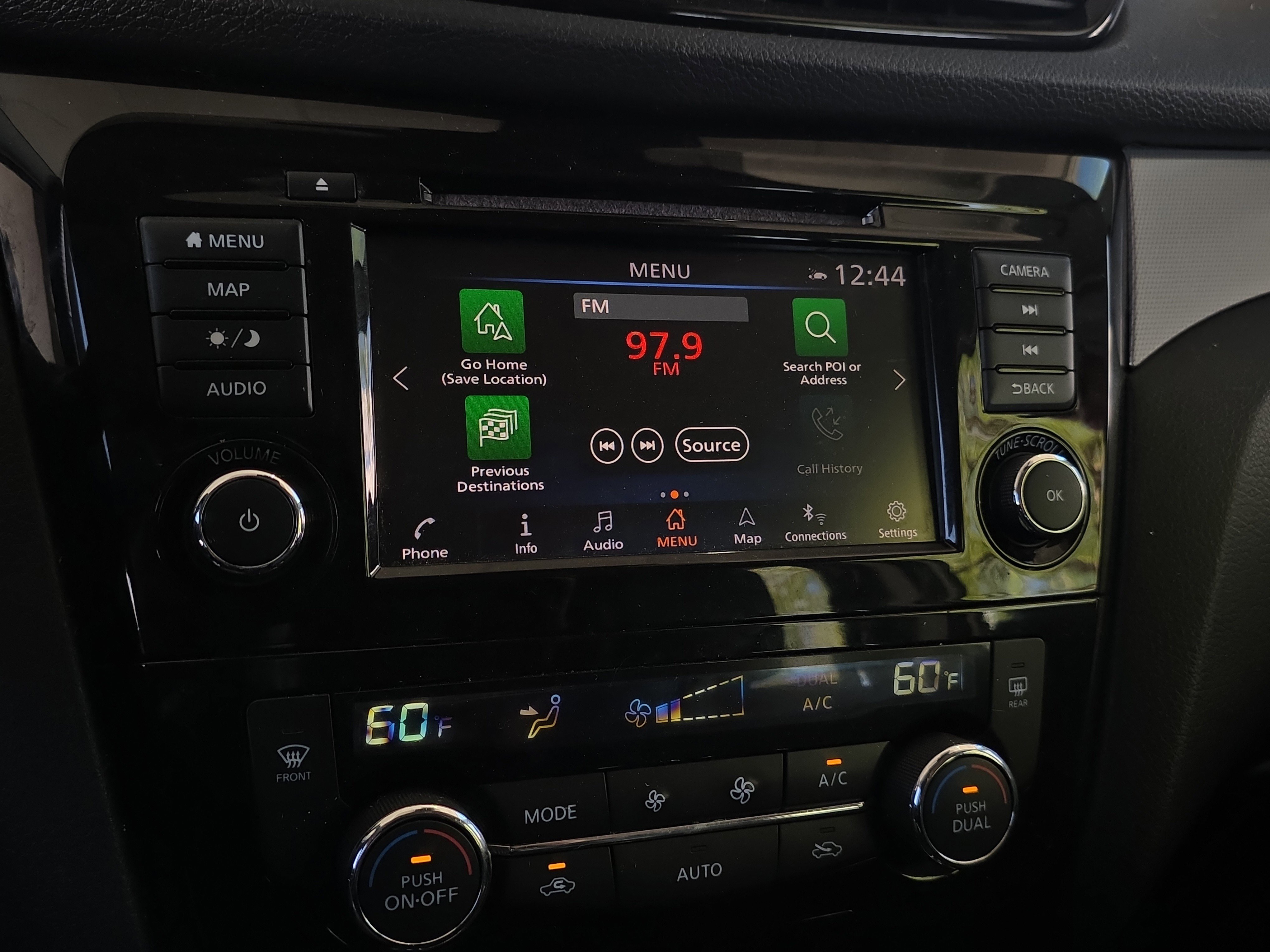 Used 2020 Nissan Rogue Sport SL image 14