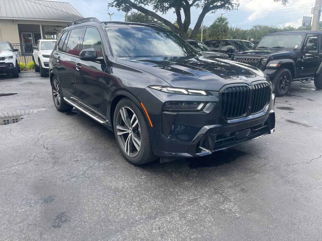 Used 2026 BMW X7 xDrive40i AWD/4WD image 8