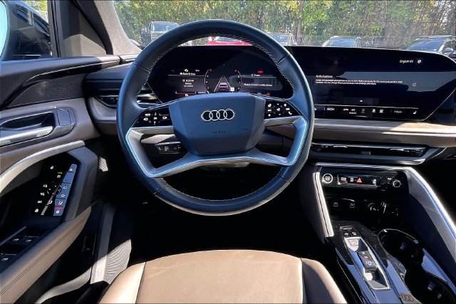 Certified 2025 Audi Q5 Premium w/ Convenience Package AWD/4WD image 5