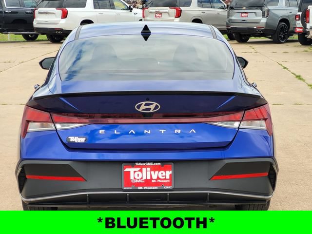 Used 2025 Hyundai Elantra Sport FWD image 6