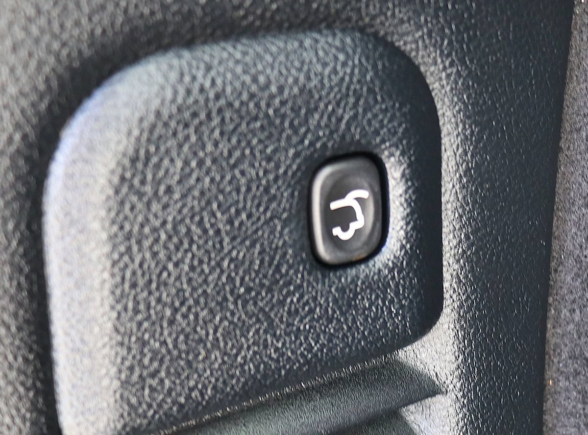 Used 2020 Dodge Durango GT AWD/4WD image 23
