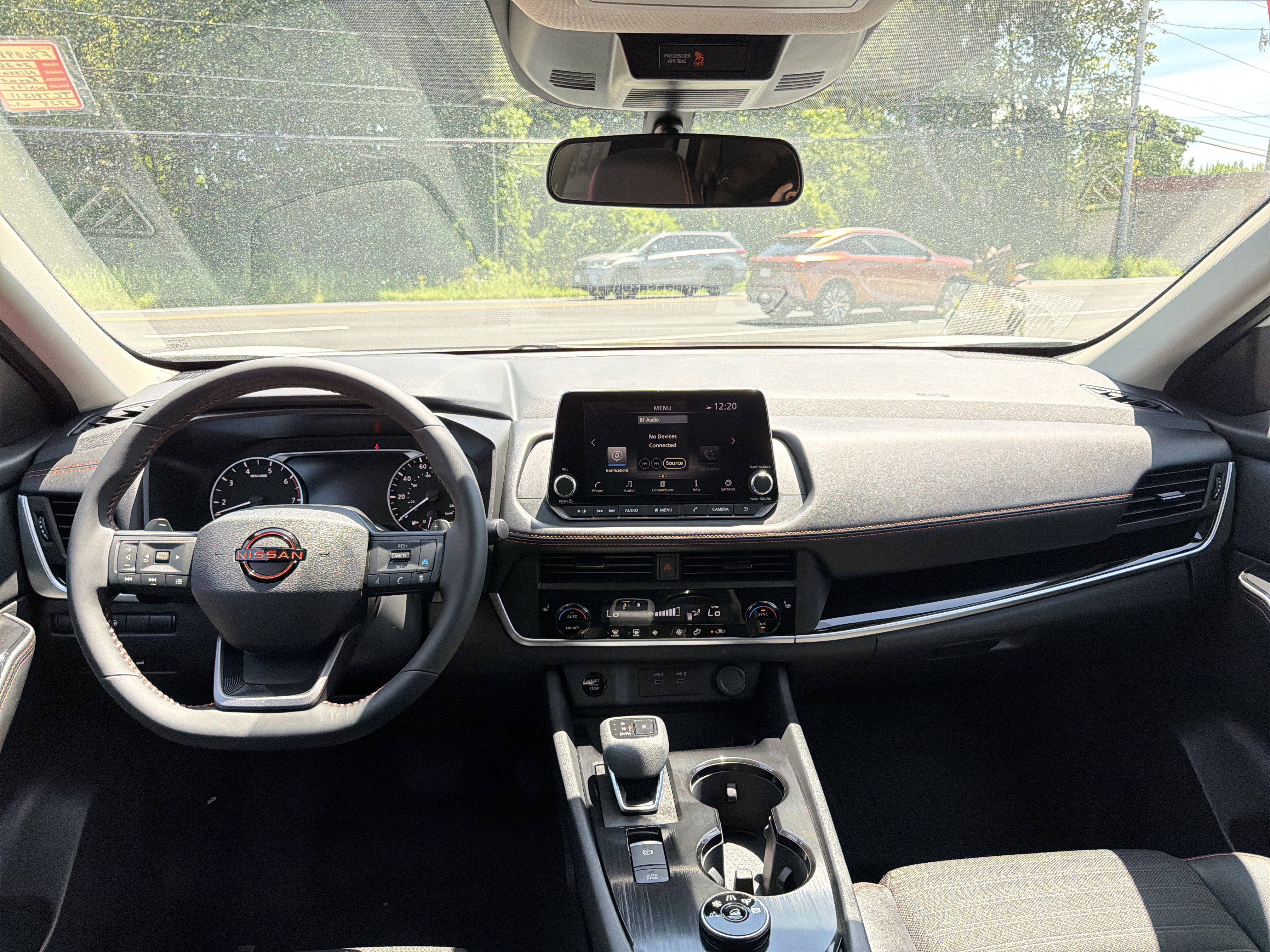 Used 2026 Nissan Rogue SV AWD/4WD image 12