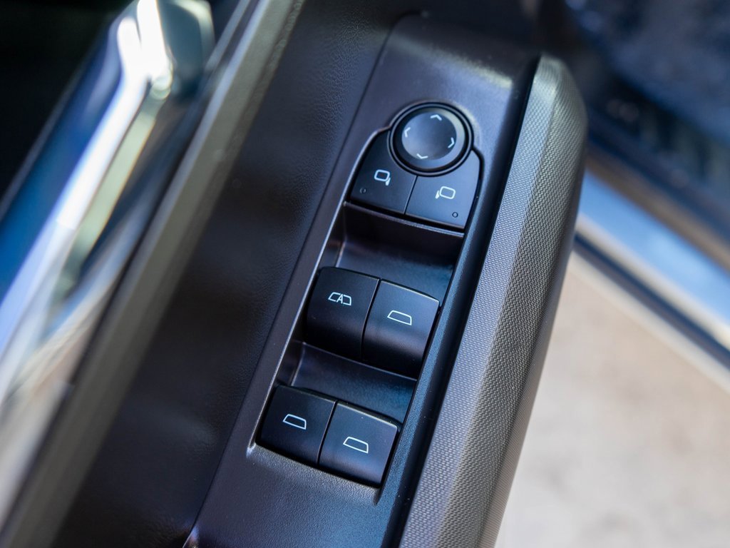 New 2025 GMC Canyon Elevation w/ Convenience Package image 16