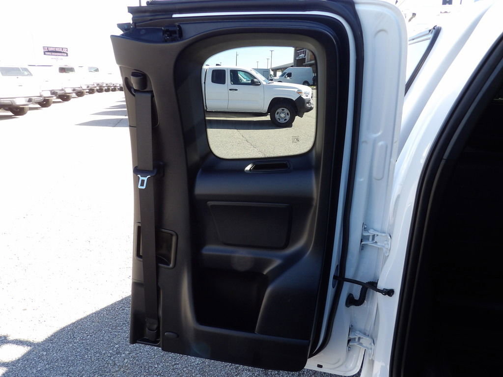 Used 2022 Toyota Tacoma SR image 30