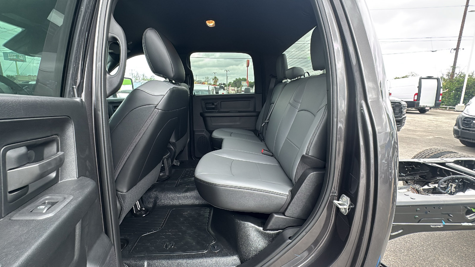New 2026 RAM 5500 Tradesman w/ Chrome Appearance Group AWD/4WD image 14