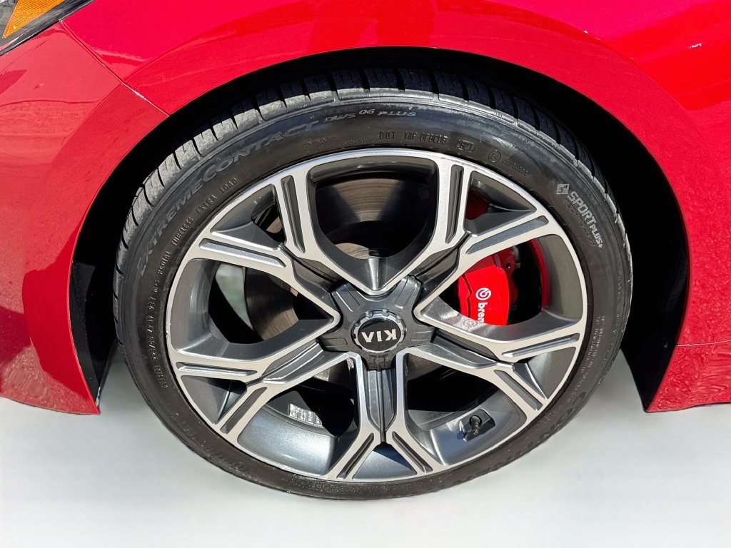 Used 2018 Kia Stinger GT2 RWD image 40
