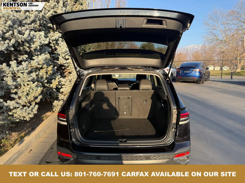 Used 2025 Volkswagen Taos SE image 33