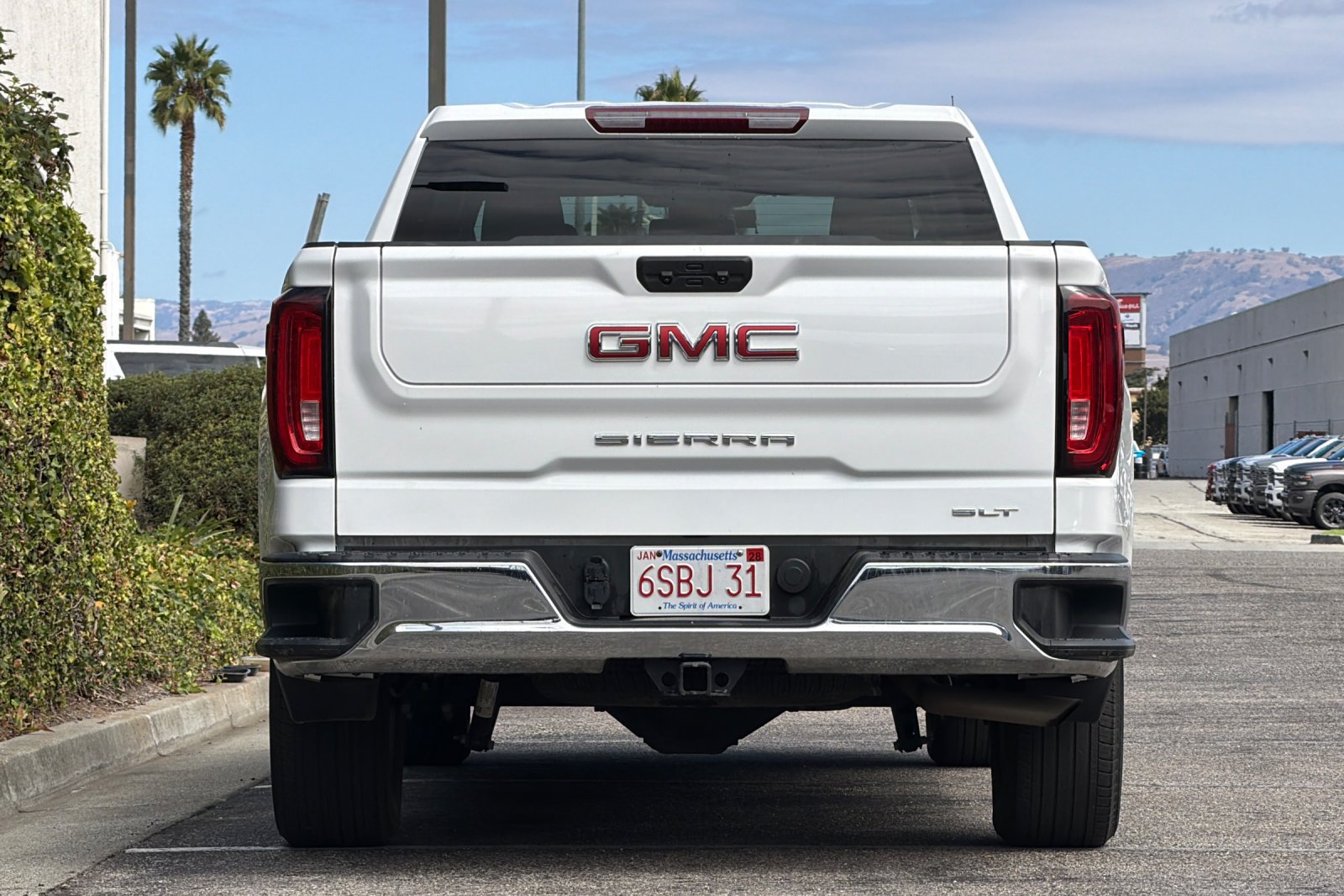 Used 2025 GMC Sierra 1500 SLT AWD/4WD image 5