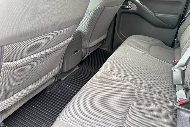 Used 2017 Nissan Frontier SV image 13