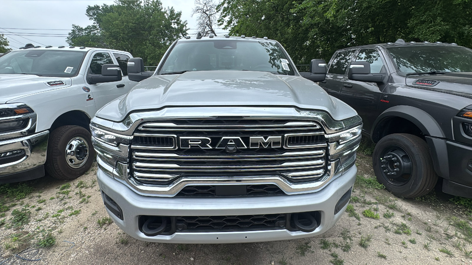 New 2026 RAM 5500 4x4 Crew Cab w/ Laramie Trim Package image 2