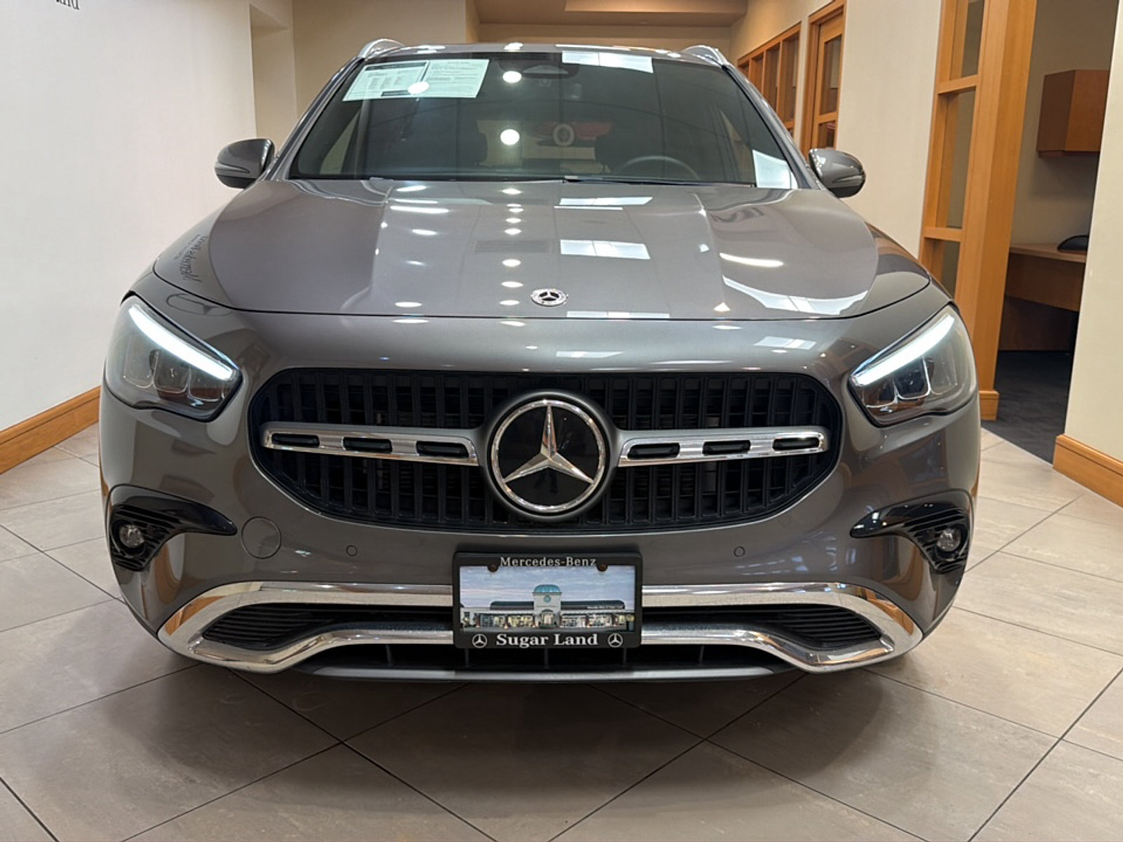 Used 2025 Mercedes-Benz GLA 250 image 3