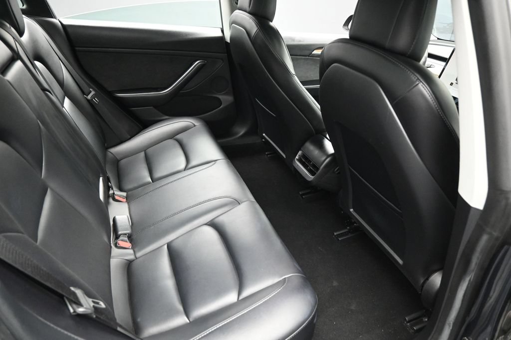 Used 2022 Tesla Model 3 Long Range AWD/4WD image 29