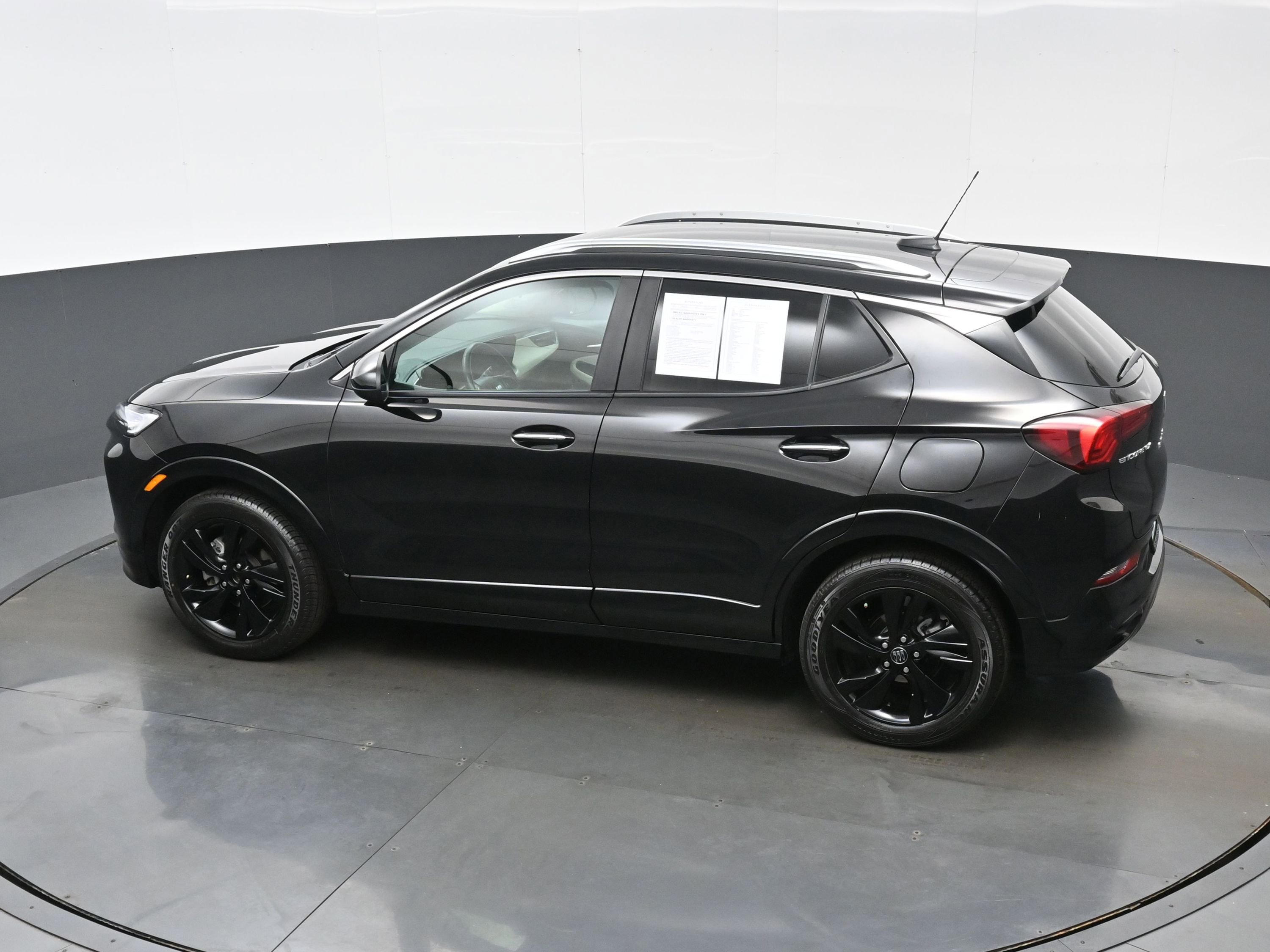 Used 2024 Buick Encore GX Sport Touring FWD image 33